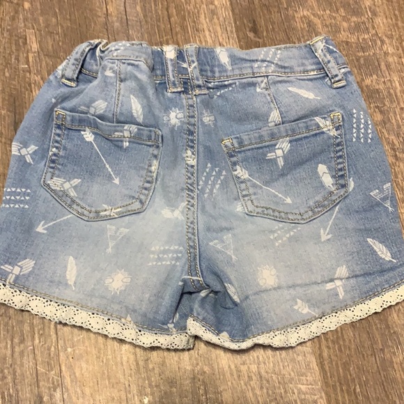 Size 6 - Picture 3 of 3